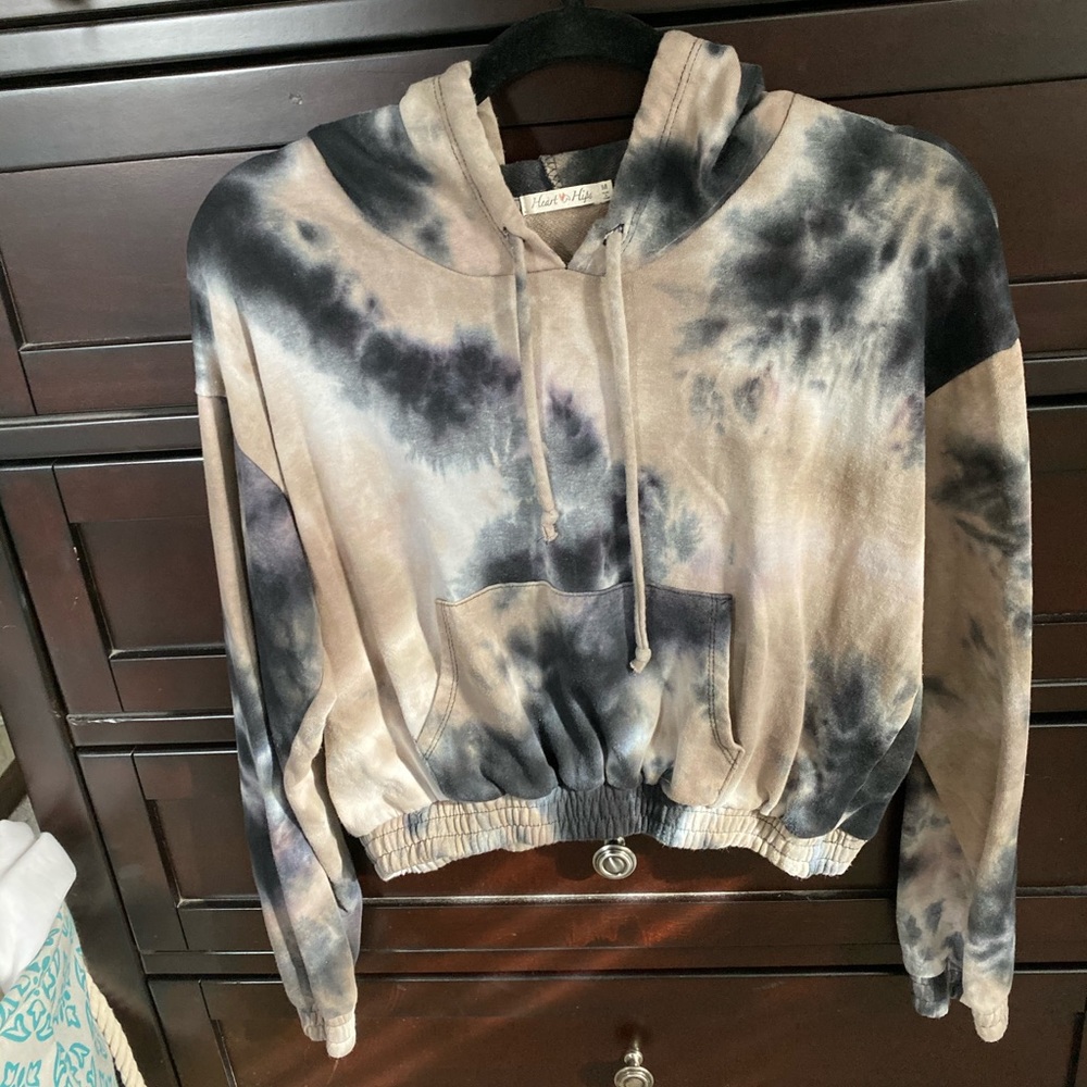 crop hoodie